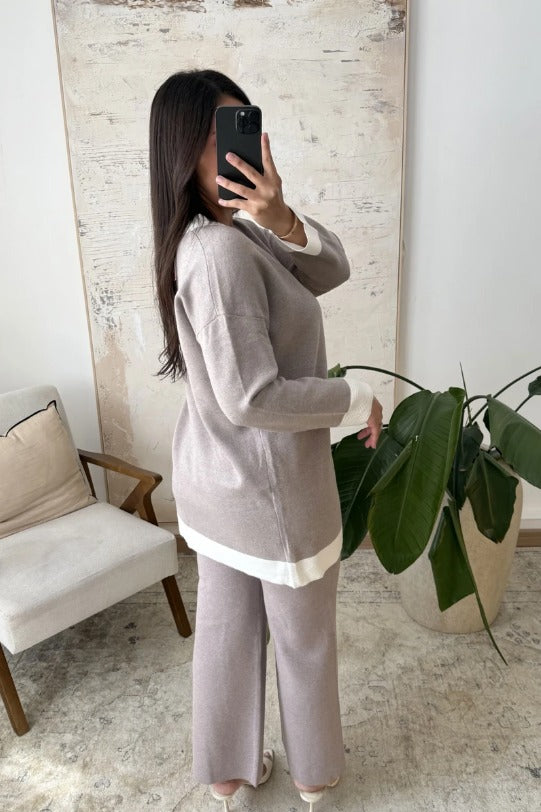 Ensemble Cardigan & Boutons Dorés