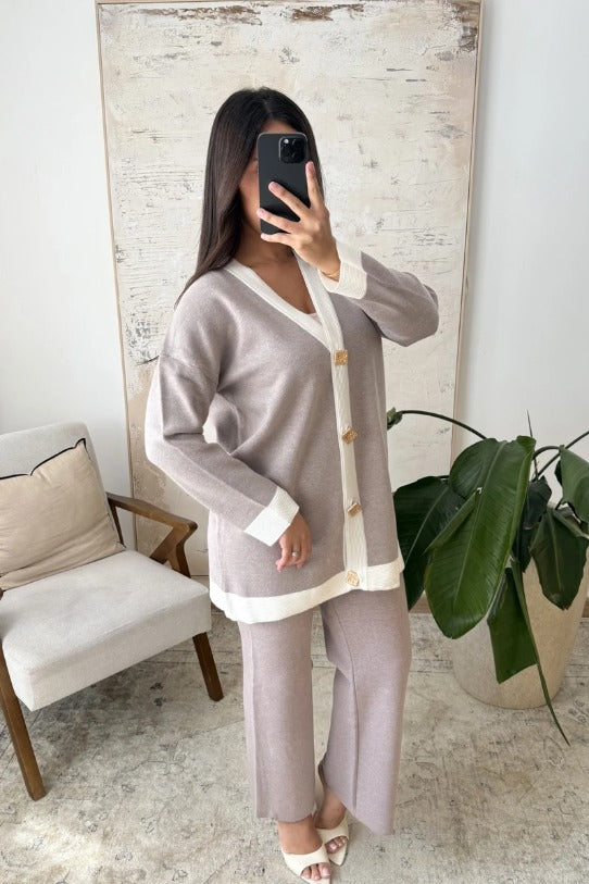 Ensemble Cardigan &amp; Boutons Dorés