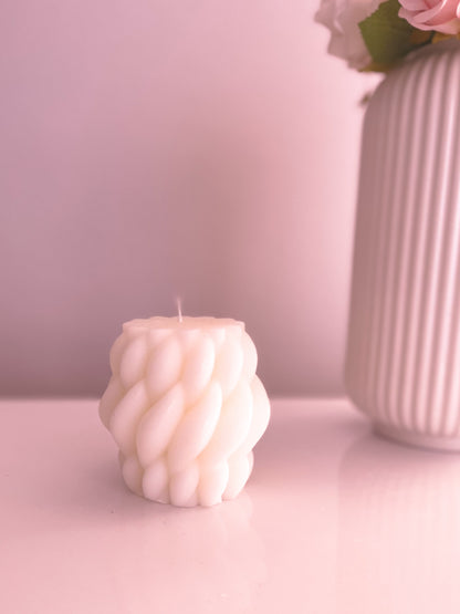 Tress - Bougie sculptée crème